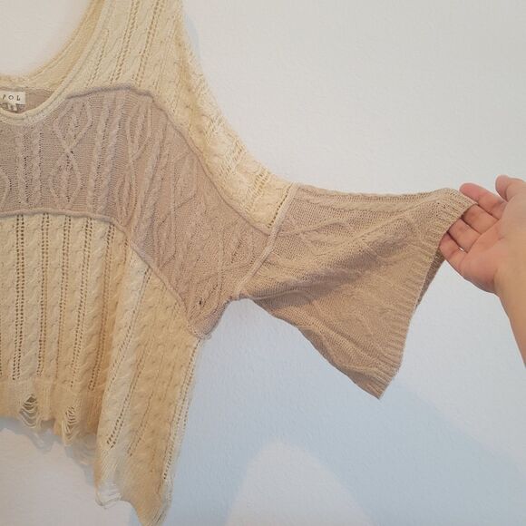 NWOT POL Distressed Oversized Loose Cable Knit Women's Sweater Small Beige Brown - Picture 3 of 9